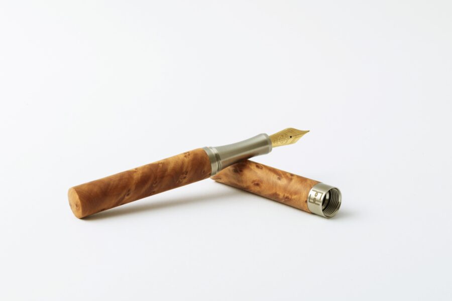 Paris Fountain Pen "Thuya Burl"
