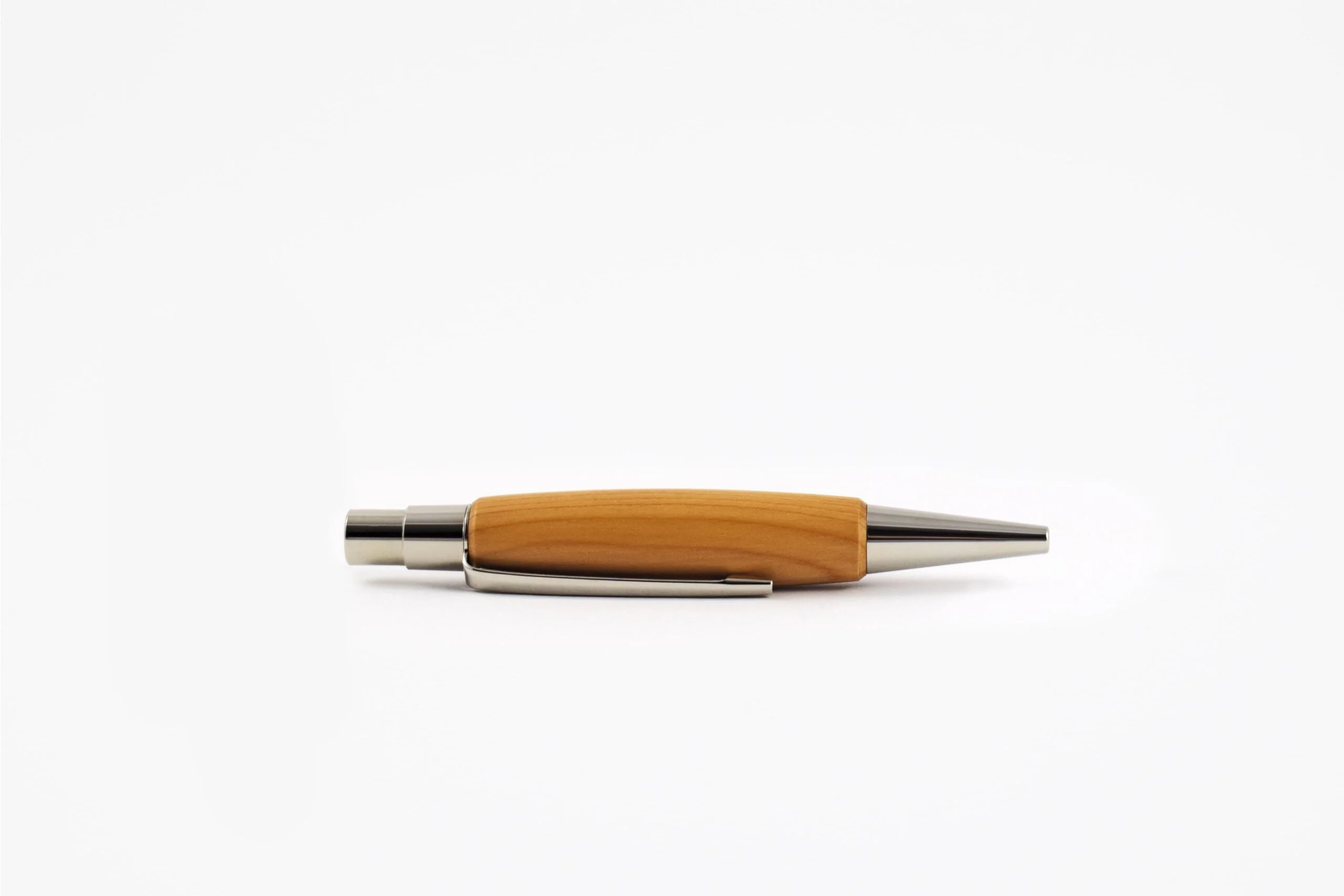 Berlin Mini Ballpoint Pen "Yew Wood" - Atelier Fesseler
